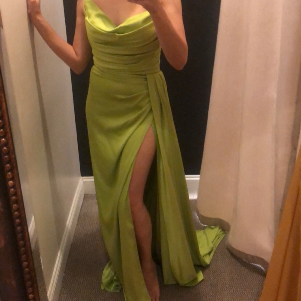Evening gown new with tag size 38 eu/4 us